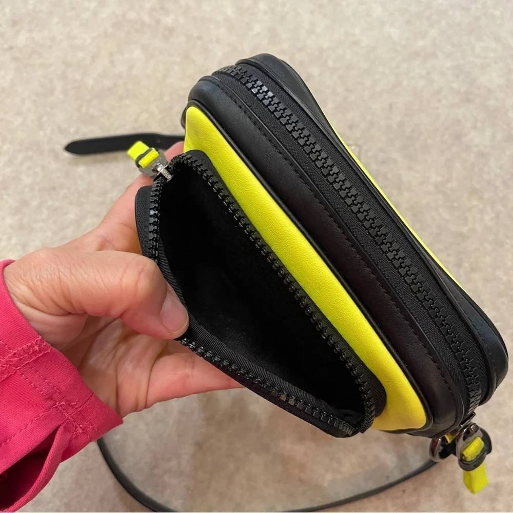 Coach mini edge